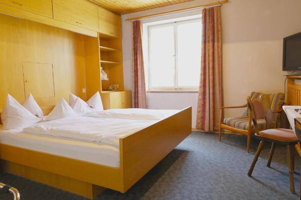 Hotel Gasthof zur Post Wolfegg Exterior foto